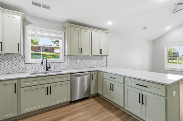 201 Overland Drive, Richmond, KY 40475