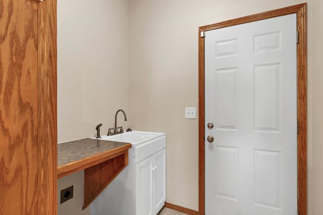 1307 W Hannah Lane, Haysville, KS 67060