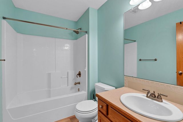 1307 W Hannah Lane, Haysville, KS 67060