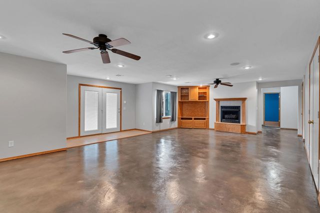 1307 W Hannah Lane, Haysville, KS 67060