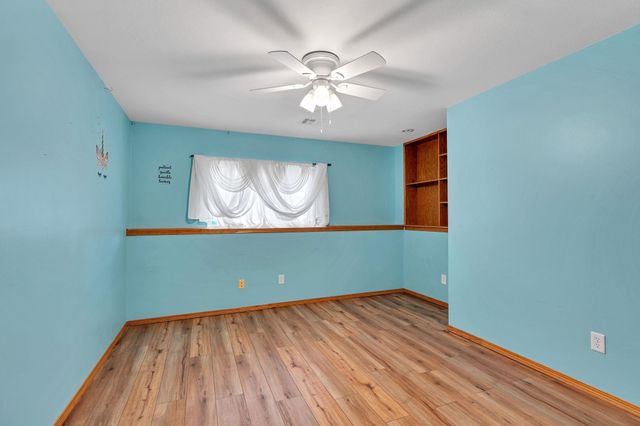 1307 W Hannah Lane, Haysville, KS 67060