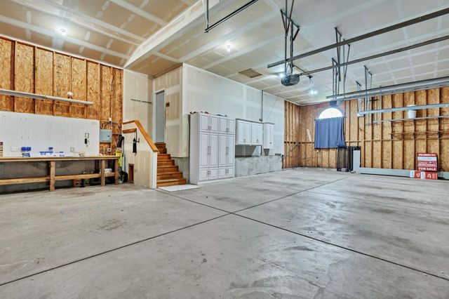 1307 W Hannah Lane, Haysville, KS 67060
