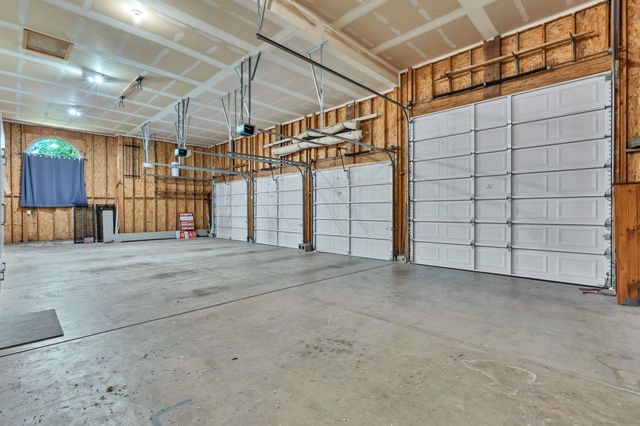 1307 W Hannah Lane, Haysville, KS 67060