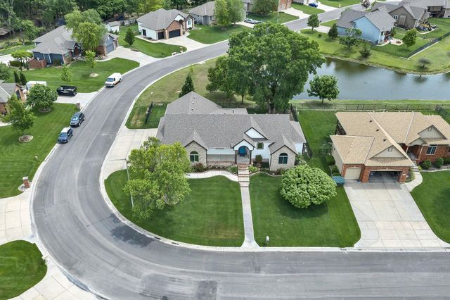 1307 W Hannah Lane, Haysville, KS 67060