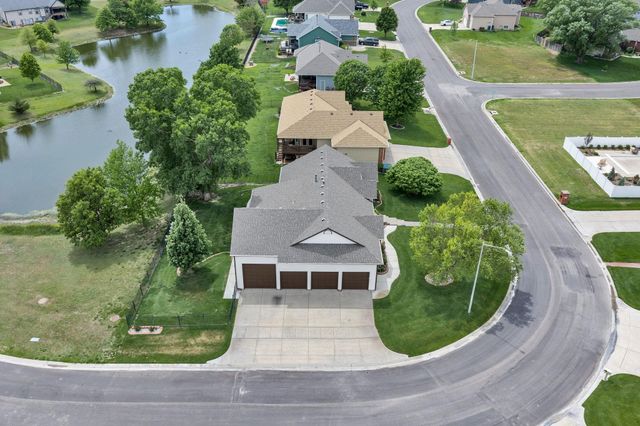 1307 W Hannah Lane, Haysville, KS 67060