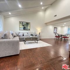 11158 Newcastle Avenue, Granada Hills (los Angeles), CA 91344