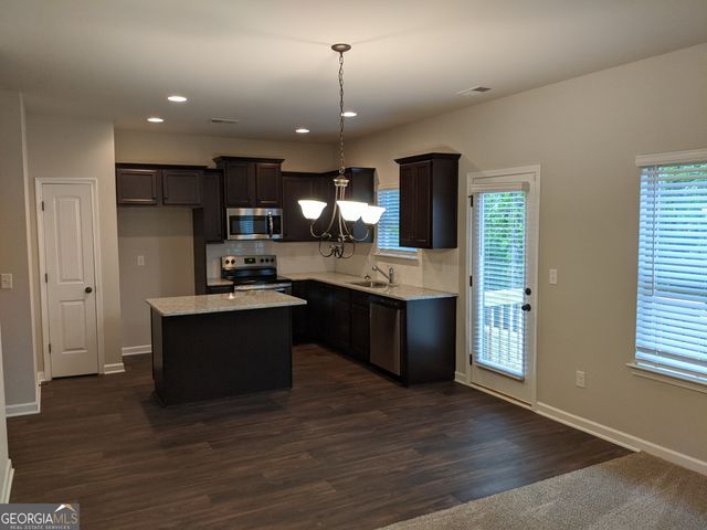 284 Magnaview Drive, Mcdonough, GA 30253