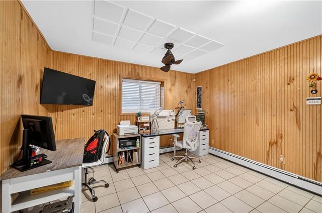 82 Mohawk Trail, Cranston, RI 02921