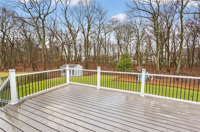 82 Mohawk Trail, Cranston, RI 02921