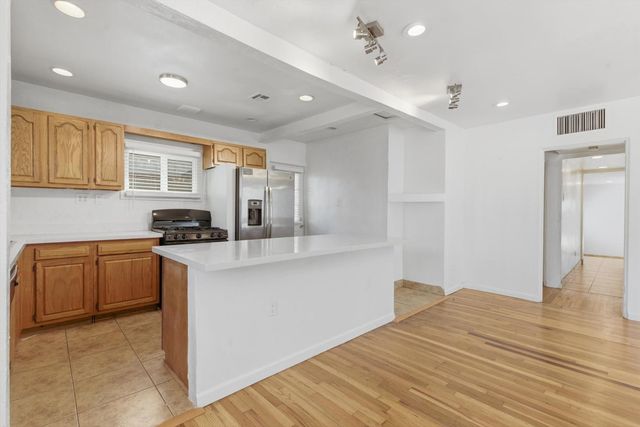 361 E Clarendon Avenue, Phoenix, AZ 85012