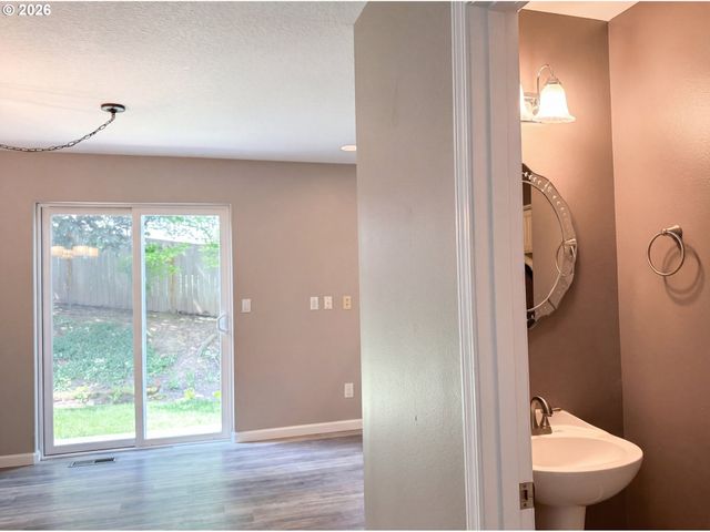 22039 Sw BUSHONG Ter, Sherwood, OR 97140