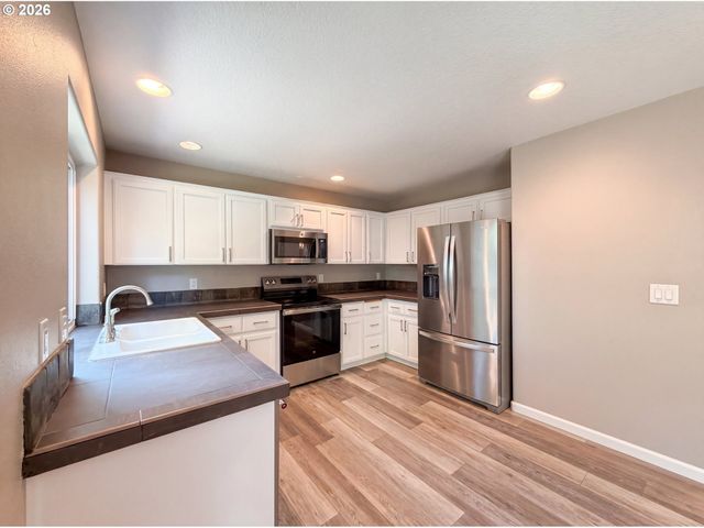 22039 Sw BUSHONG Ter, Sherwood, OR 97140