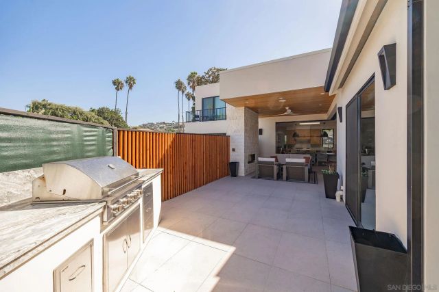 8166 Paseo Del Ocaso, La Jolla, CA 92037
