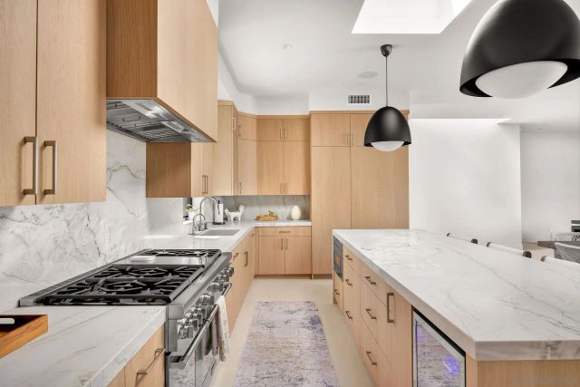 8166 Paseo Del Ocaso, La Jolla, CA 92037