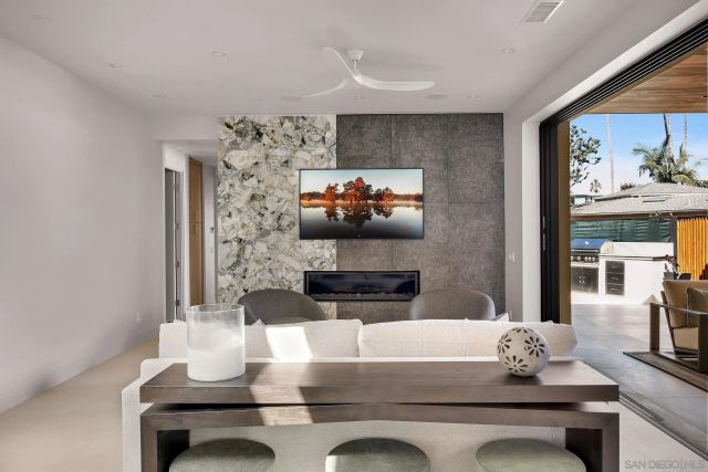 8166 Paseo Del Ocaso, La Jolla, CA 92037