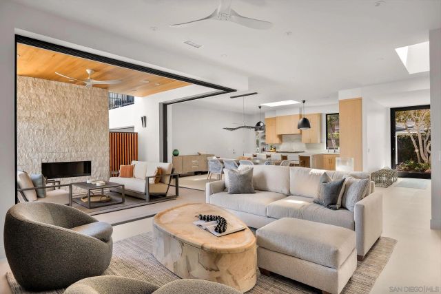 8166 Paseo Del Ocaso, La Jolla, CA 92037