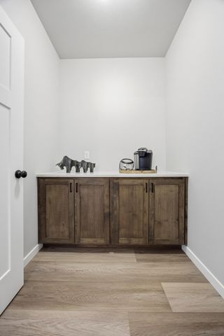 4168 Arthur Drive S, Fargo, ND 58104