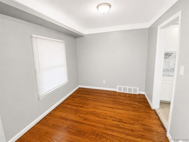 19447 Huntington Road, Detroit, MI 48219