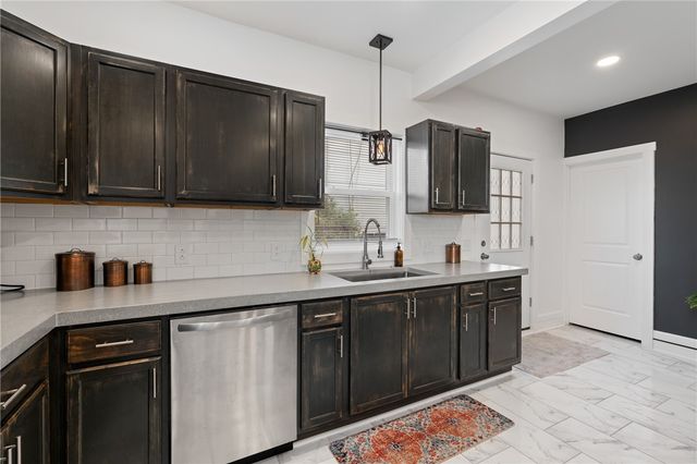 107 Sumner Avenue, Vandergrift, PA 15690