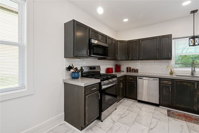 107 Sumner Avenue, Vandergrift, PA 15690