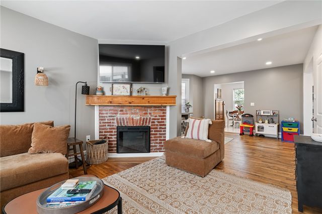 107 Sumner Avenue, Vandergrift, PA 15690