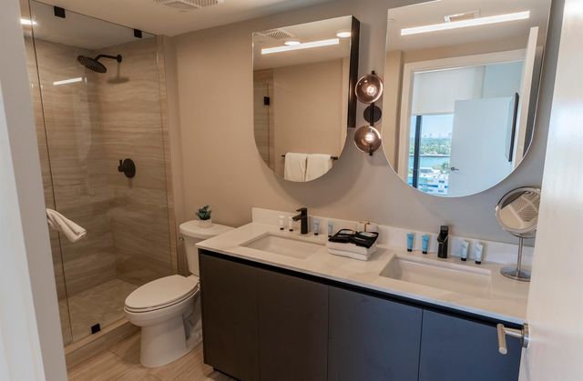 580 72nd Street 1102, Miami Beach, FL 33141