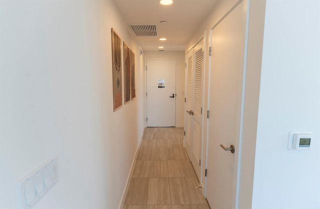 580 72nd Street 1102, Miami Beach, FL 33141