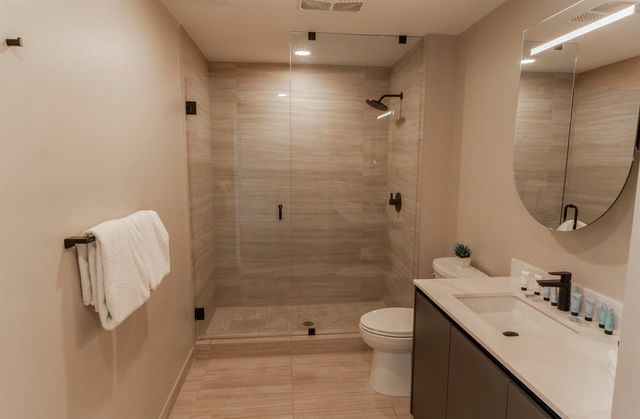 580 72nd Street 1102, Miami Beach, FL 33141