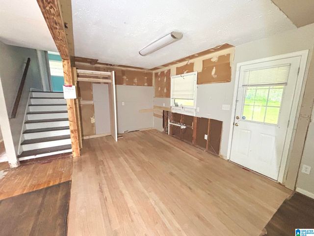 313 26TH AVENUE NE, Center Point, AL 35215