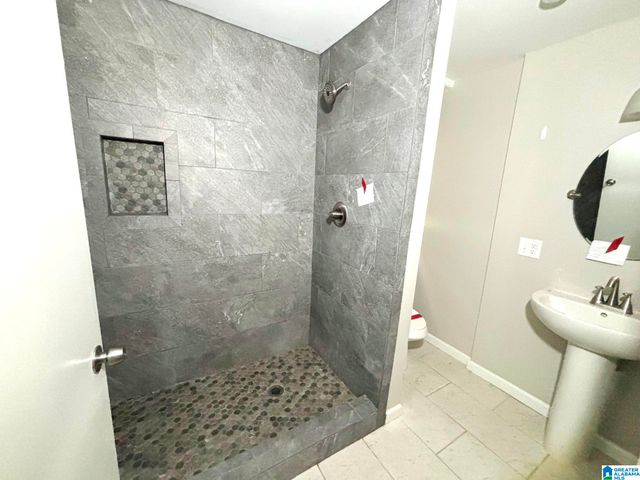 313 26TH AVENUE NE, Center Point, AL 35215