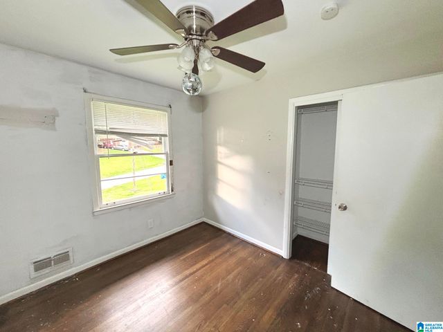 313 26TH AVENUE NE, Center Point, AL 35215