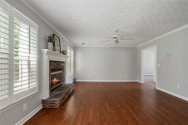 1330 WINDING RIVER Trail, Woodstock, GA 30188