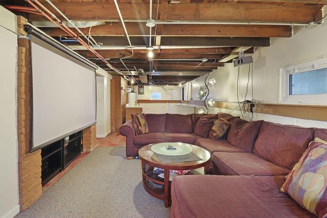 5622 37th AVENUE, Kenosha, WI 53144