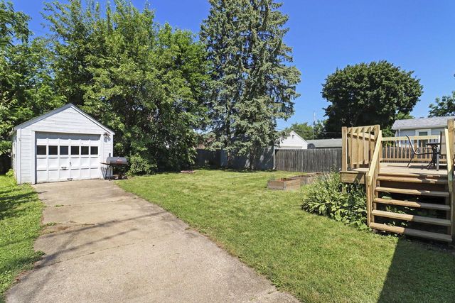 5622 37th AVENUE, Kenosha, WI 53144