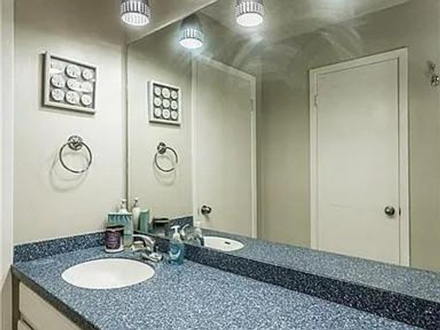 17 Casa Verde ST 17, Lakeway, TX 78734