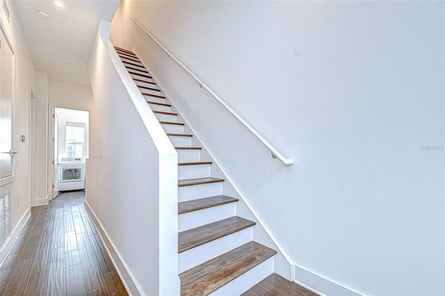 3100 W PAUL AVENUE 5, Tampa, FL 33611