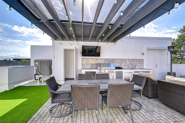 3100 W PAUL AVENUE 5, Tampa, FL 33611