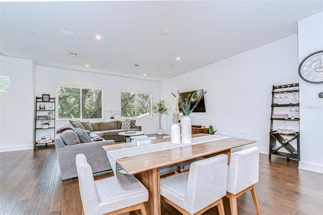 3100 W PAUL AVENUE 5, Tampa, FL 33611