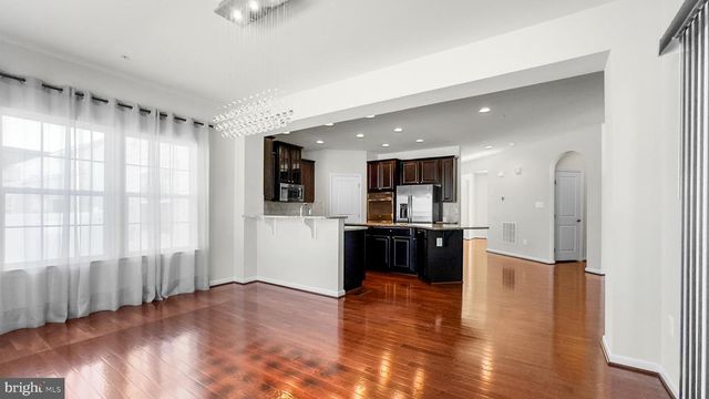 10185 WARFIELD ST, White Plains, MD 20695