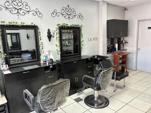 1 S Krome Avenue, Homestead, FL 33030