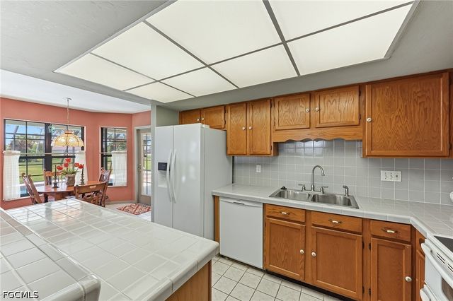 14366 Tamarac DR, Bokeelia, FL 33922