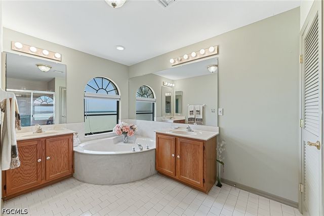 14366 Tamarac DR, Bokeelia, FL 33922