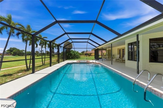 14366 Tamarac DR, Bokeelia, FL 33922