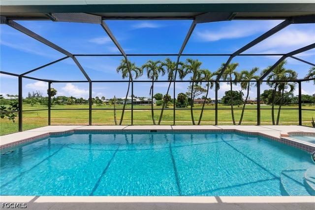 14366 Tamarac DR, Bokeelia, FL 33922