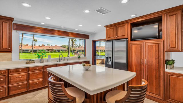 49 Conejo Circle, Palm Desert, CA 92260