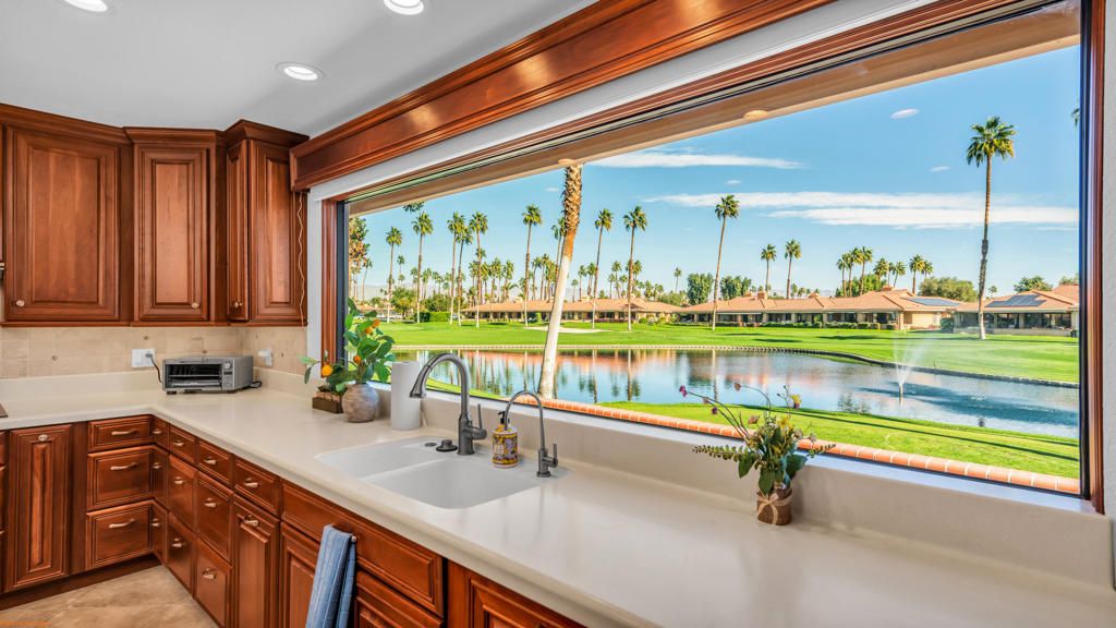 49 Conejo Circle, Palm Desert, CA 92260