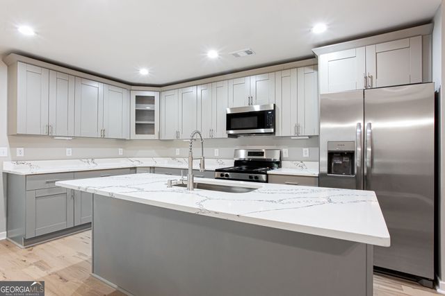 1055 Windridge Drive, Loganville, GA 30052