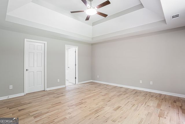 1055 Windridge Drive, Loganville, GA 30052