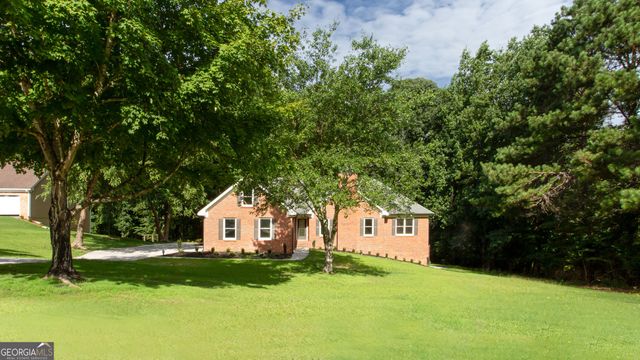 1055 Windridge Drive, Loganville, GA 30052