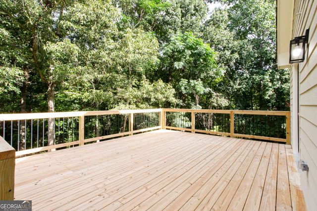 1055 Windridge Drive, Loganville, GA 30052